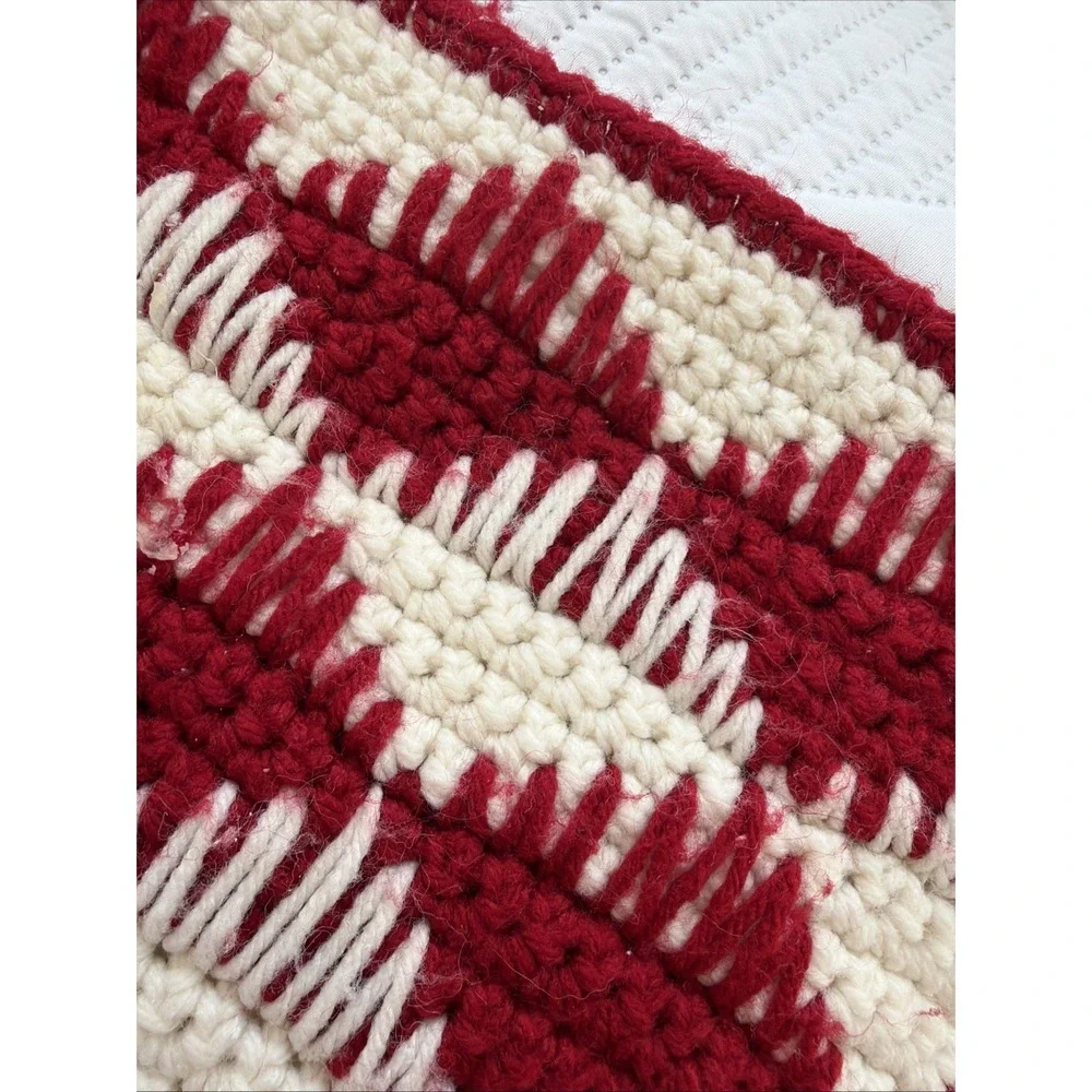 Vintage Hand Crochet Red/white Blanket/throw39in W X 80in L GWB004